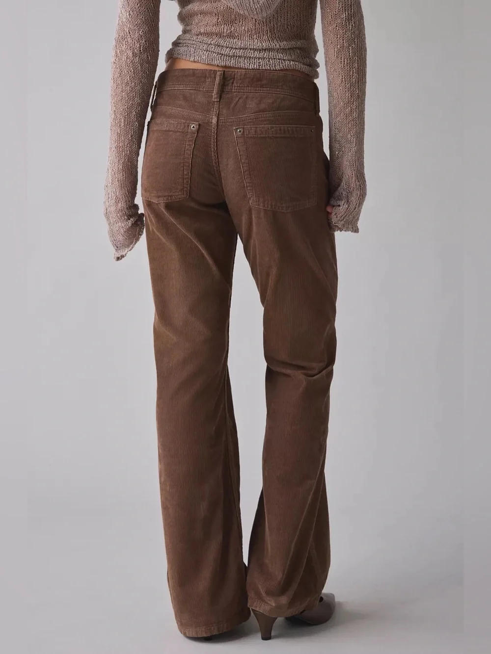 UO BDG Teo Relaxed Low-Rise Bootcut Corduroy Pants - Picture 5 of 5